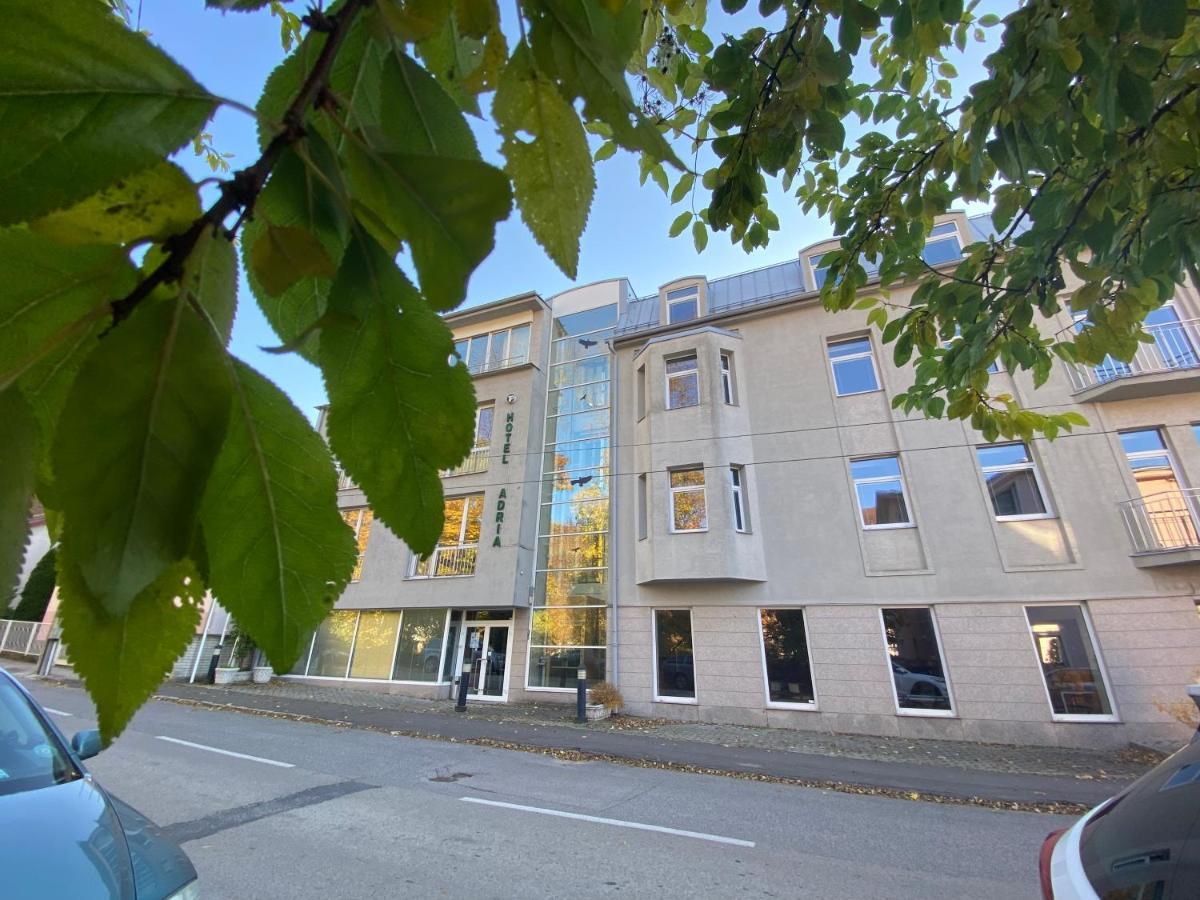 Hotel Adria Nová Dubnica 外观 照片