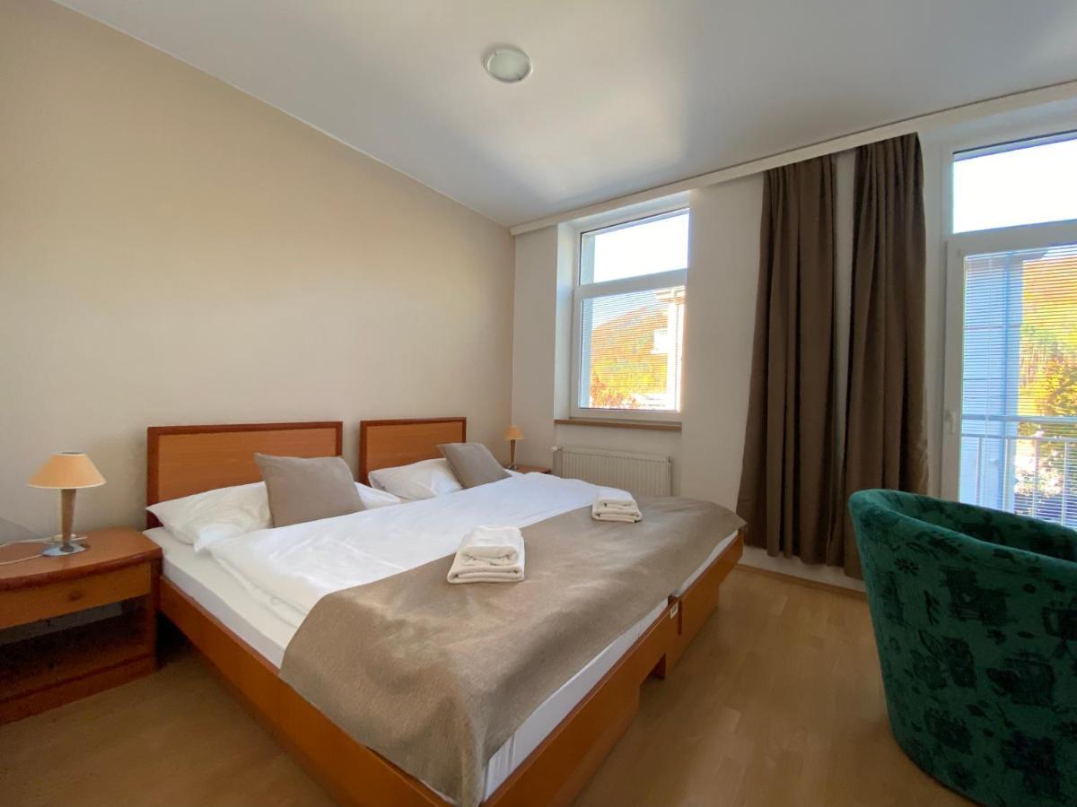 Hotel Adria Nová Dubnica 外观 照片