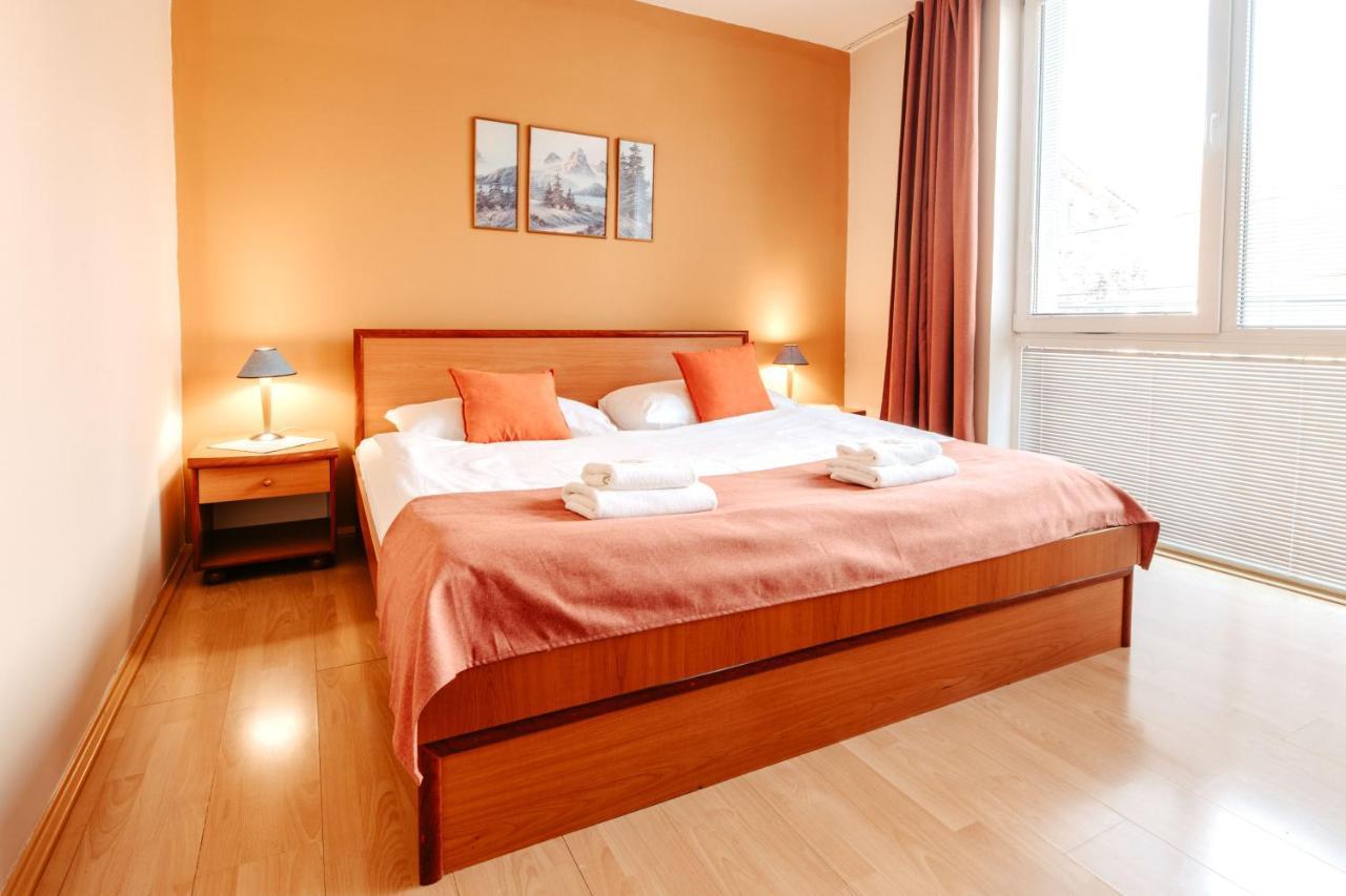 Hotel Adria Nová Dubnica 外观 照片