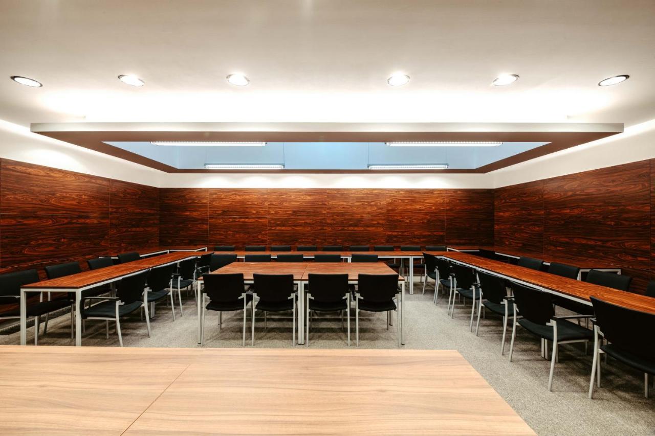 Hotel Adria Nová Dubnica 外观 照片