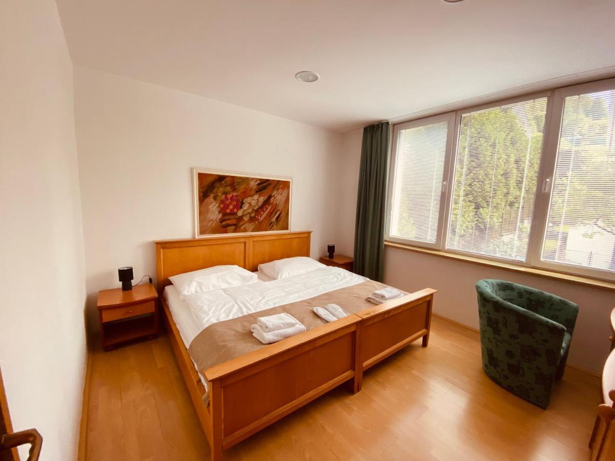 Hotel Adria Nová Dubnica 外观 照片